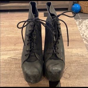 Jeffrey Campbell distresses litas